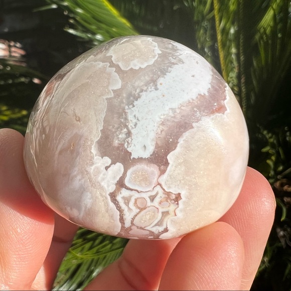 Quartzy Flower Agate Palm - Picture 6 of 7